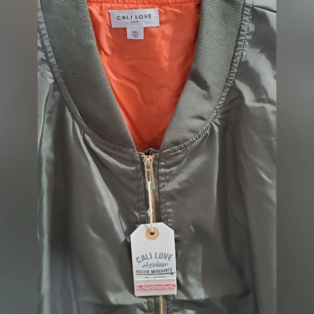 Jacket - Picture 3 of 5